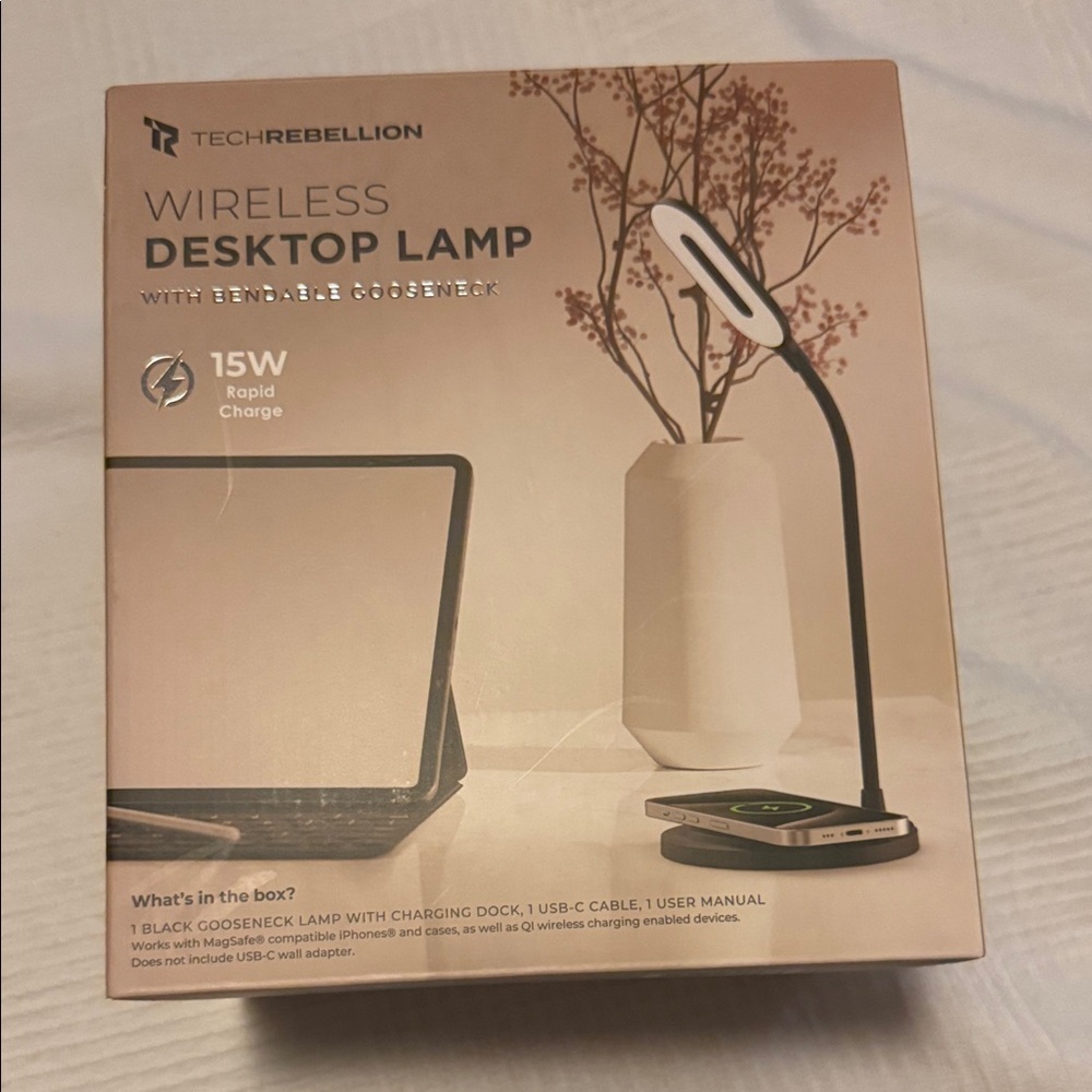 Rebellion Black Wireless Reading Lamp